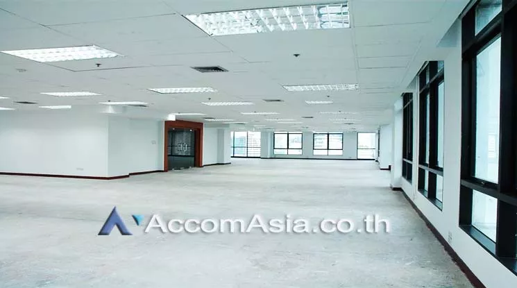 5  Office Space For Rent in Silom ,Bangkok BTS Chong Nonsi at Voravit Building AA10950